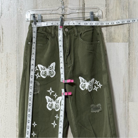 SHEIN Olive Green Butterfly Straight Loose Fit Jeans - Picture 5 of 10